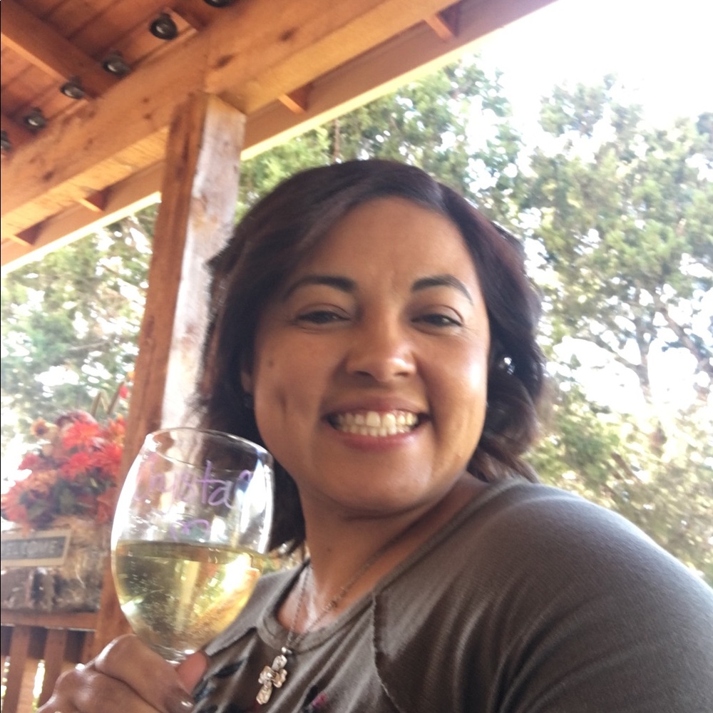 Meet your Posher, Crystal